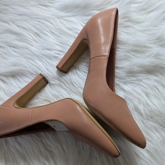 Beautiful 9.5 Dusty Rose, pointed toe heels. - Picture 6 of 8